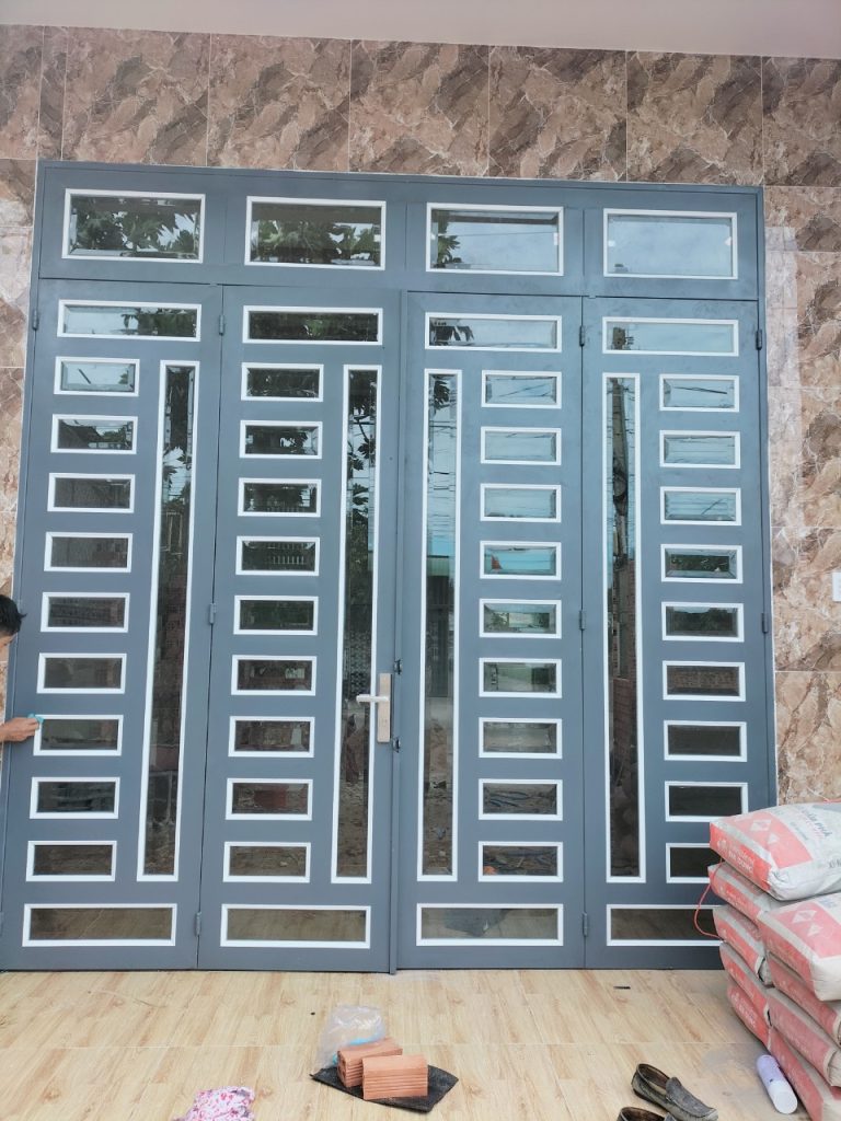 làm cửa sắt tại phường tân phước